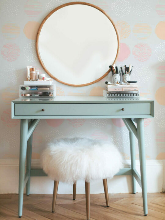 Abstract pastel dots wallpaper for walls