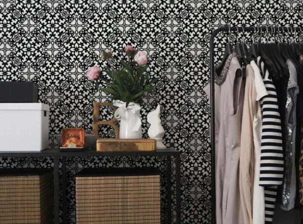 Black and white eclectic design pattern