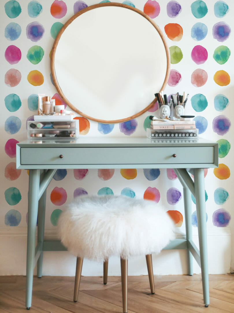Watercolor dots wallpaper for walls
