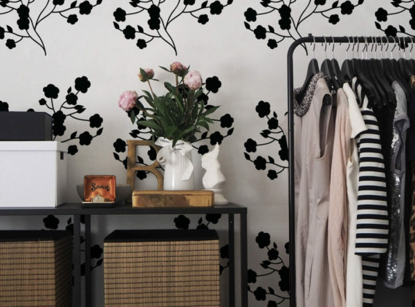 Floral print peel and stick removable wallpaper