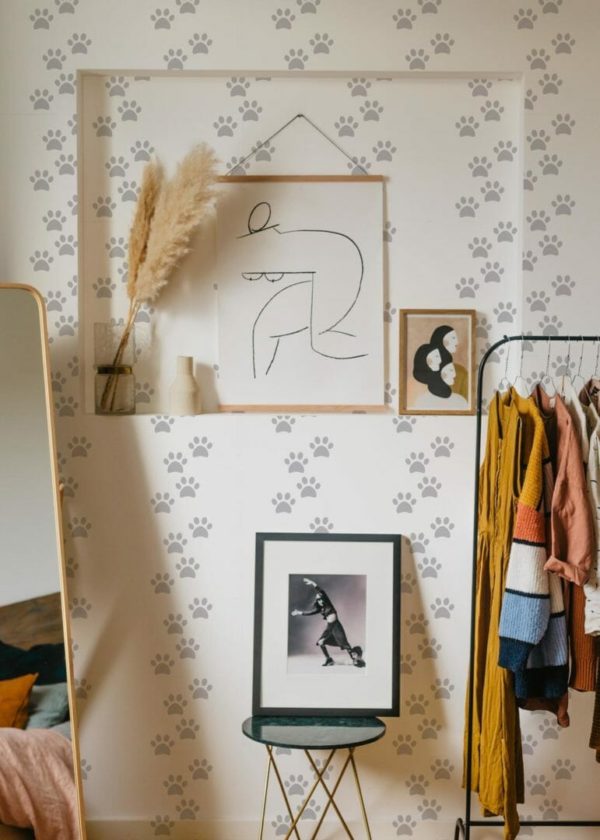 Dog paw wallpaper for walls
