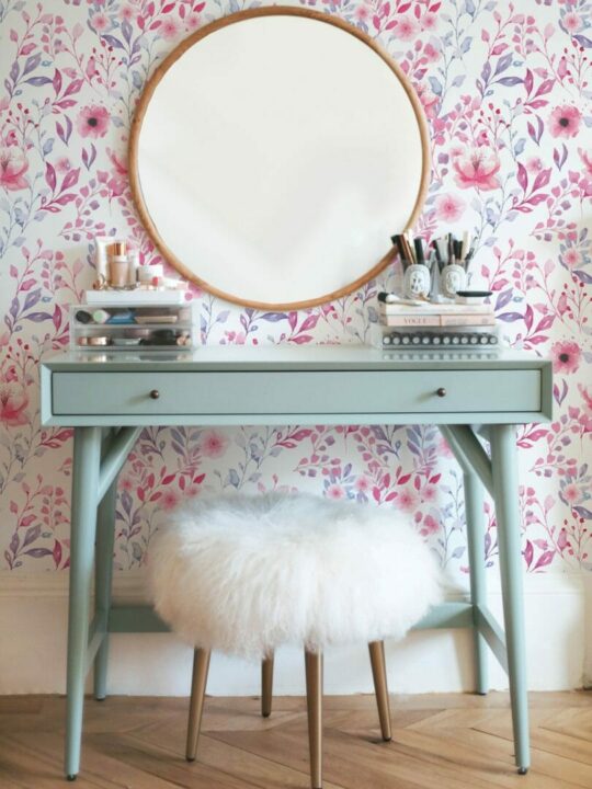 Pink watercolor floral wallpaper for walls