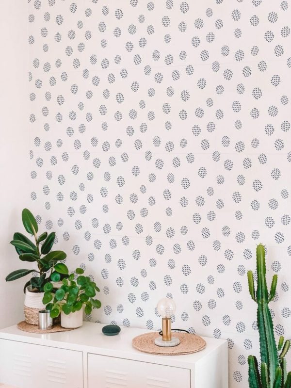 Dotted circles peel and stick removable wallpaper