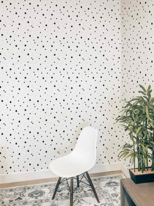 Black dots sticky wallpaper