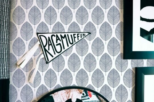 Seamless scandinavian leaf peel and stick removable wallpaper