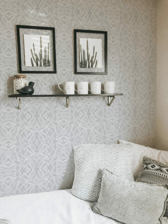 Abstract geometric wallpaper peel and stick