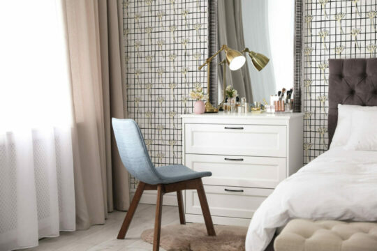 Floral grid wallpaper for walls