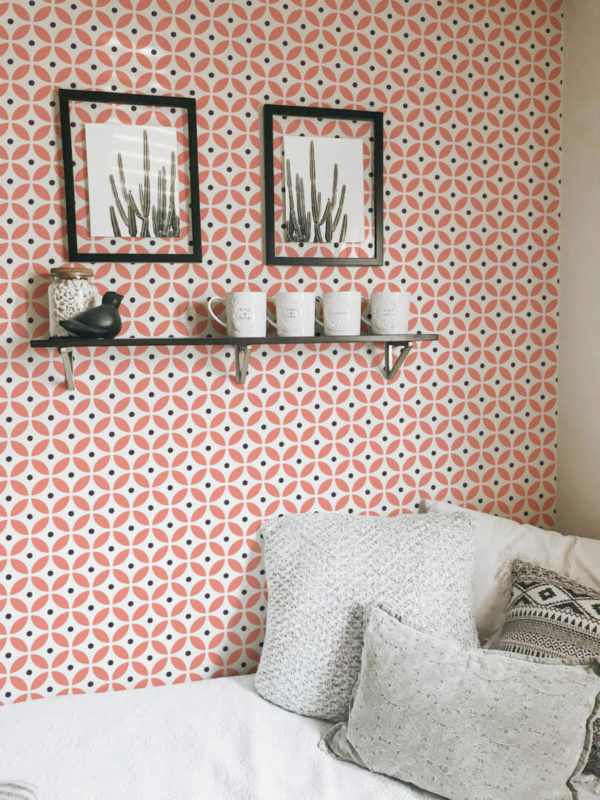 Pink geometric circles temporary wallpaper