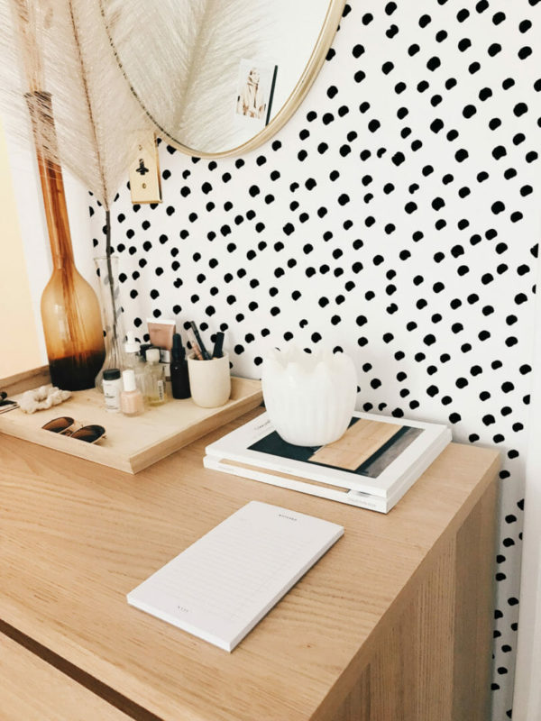 Dotted peel and stick removable wallpaper