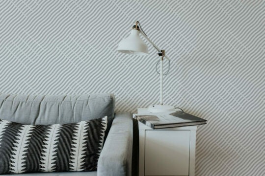 Wavy striped temporary wallpaper