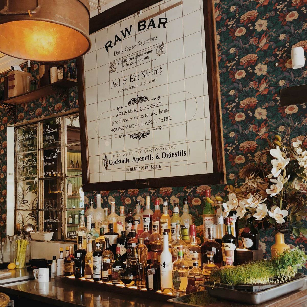 Sip in Style: Stunning Bar or Home Bar Wallpaper Ideas