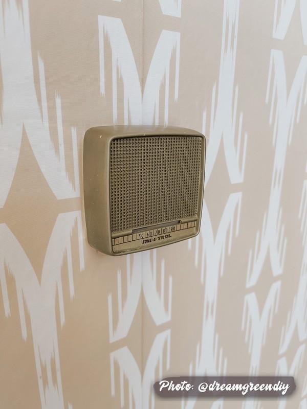 Ikat Wallpaper