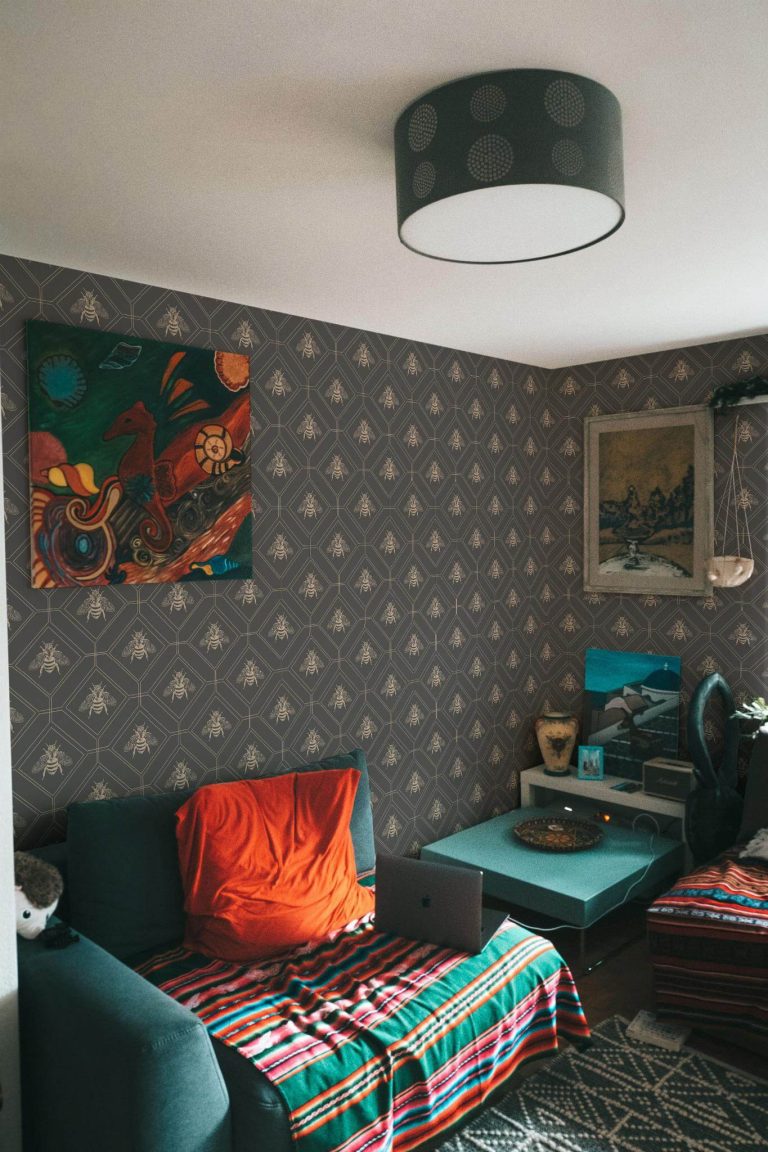 Rustic eclectic style living room decorated with Art deco bee peel and stick wallpaper