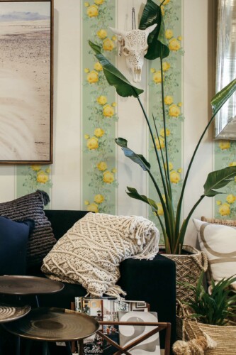 Beige Retro Roses self-adhesive wallpaper from Fancy Walls