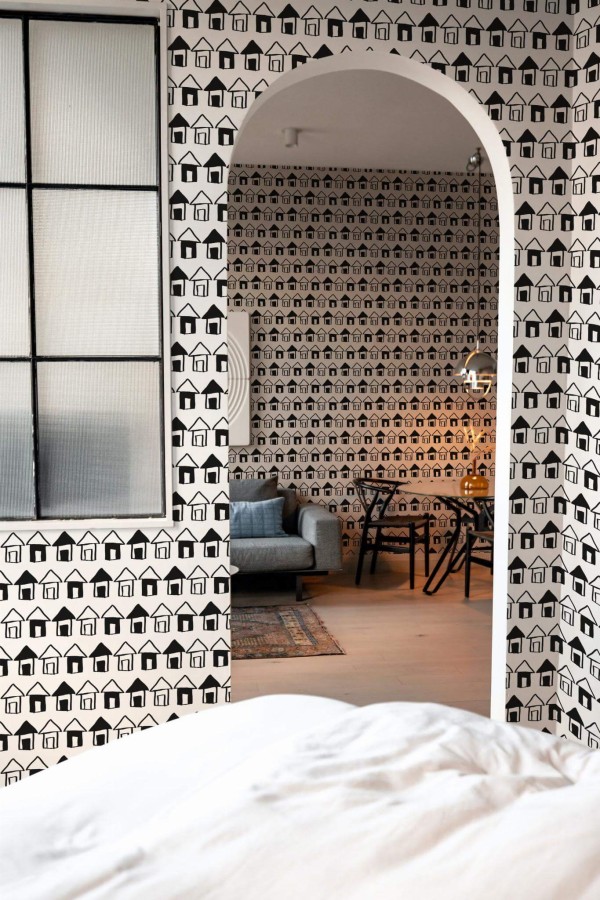 Modern scandinavian style living room decorated with Black small house peel and stick wallpaper