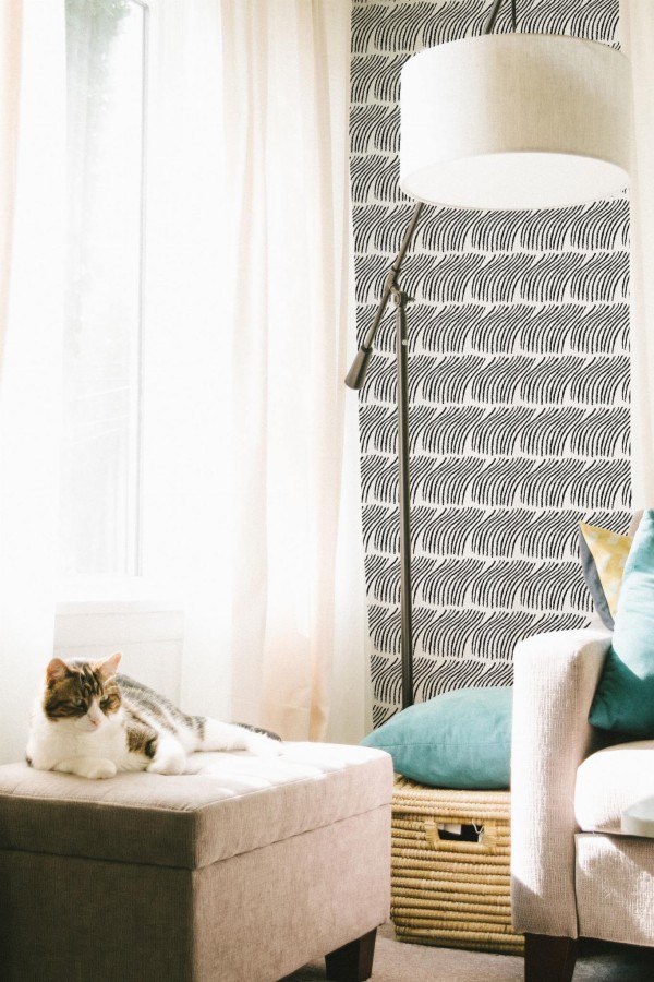 Coastal style living room decorated with Brush stroke bent lines peel and stick wallpaper