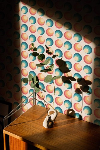 Mid-century style living room decorated with Colorful retro circles peel and stick wallpaper