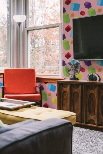 Rustic style living room decorated with Dimensional shapes peel and stick wallpaper