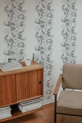 Mid-century style living room decorated with Gray floral peel and stick wallpaper