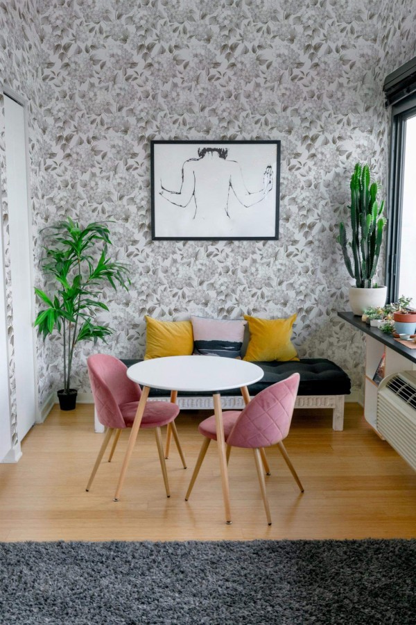 Eclectic style living room decorated with Gray hortensia peel and stick wallpaper