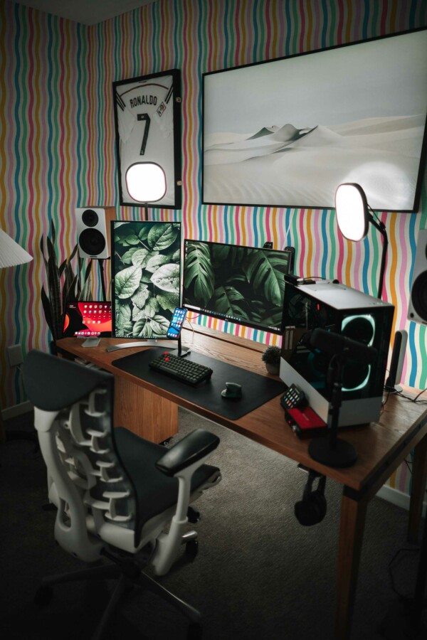 Fancy Walls peel and stick wallpaper with Wavy Groovy Line design