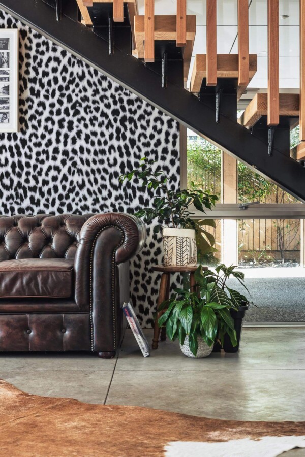 Traditional style entryway decorated with Snow leopard pattern peel and stick wallpaper