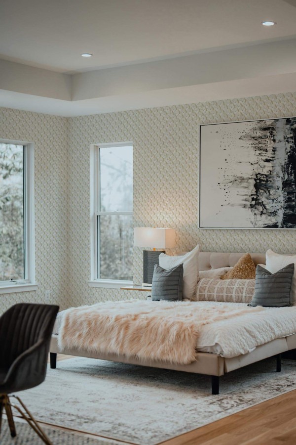 Luxury modern style bedroom decorated with Stepped Art deco peel and stick wallpaper
