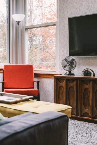 Rustic style living room decorated with Art deco geometric peel and stick wallpaper