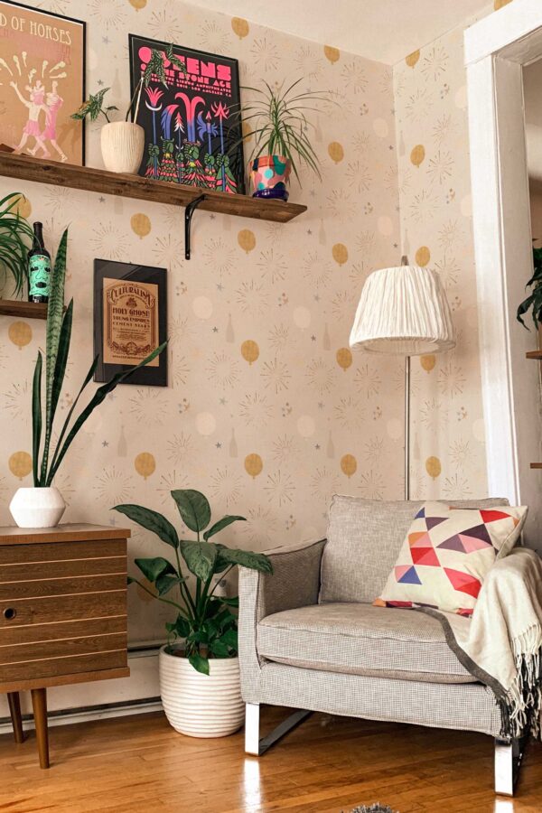 Fancy Walls self-adhesive wallpaper with festive beige and gray balloons