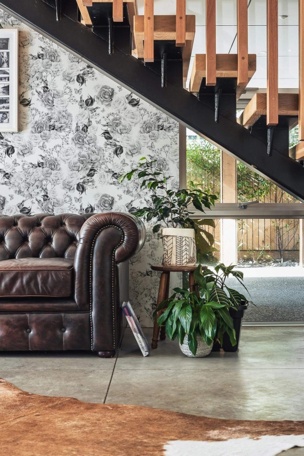 Traditional style entryway decorated with Black and white rose peel and stick wallpaper
