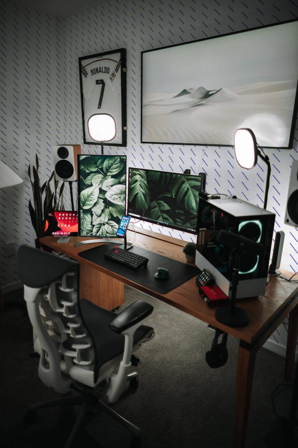 Modern eclectic style gaming room decorated with Diagonal short lines peel and stick wallpaper