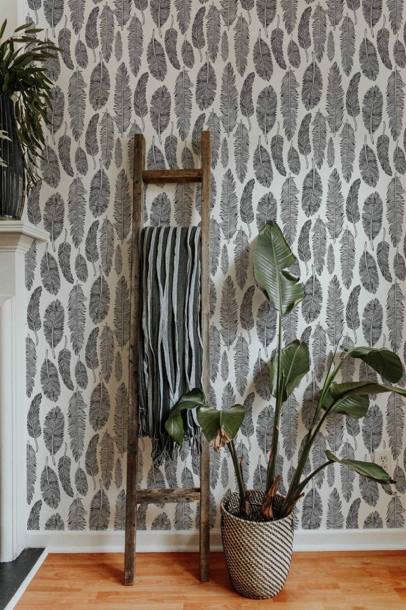 Scandinavian style living room decorated with Feather peel and stick wallpaper