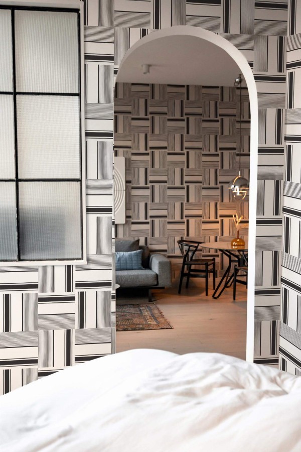 Modern scandinavian style living room decorated with Geometric stripes peel and stick wallpaper