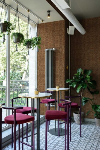 Traditional wallpaper in classic brown leopard design by Fancy Walls