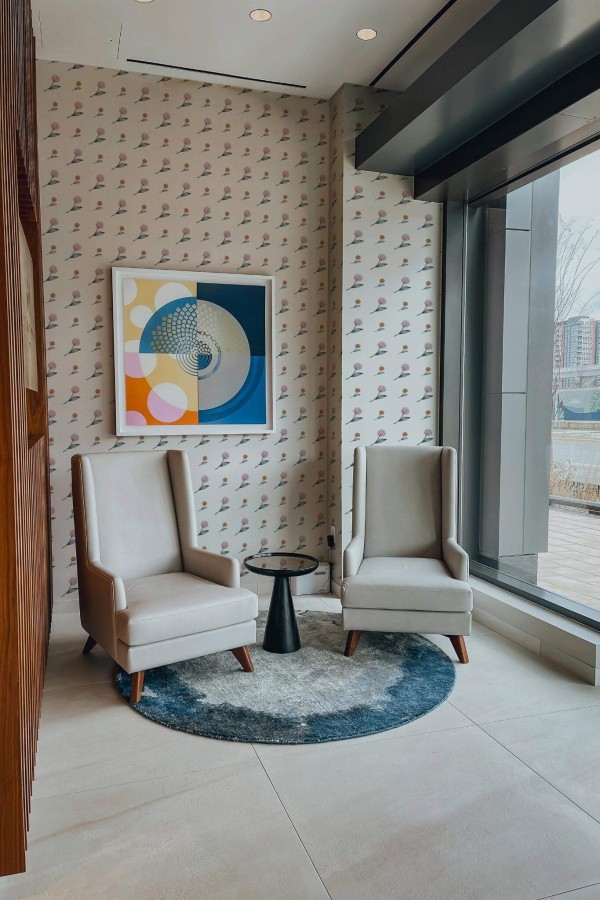 Mid-century-modern style living room decorated with Simple floral peel and stick wallpaper