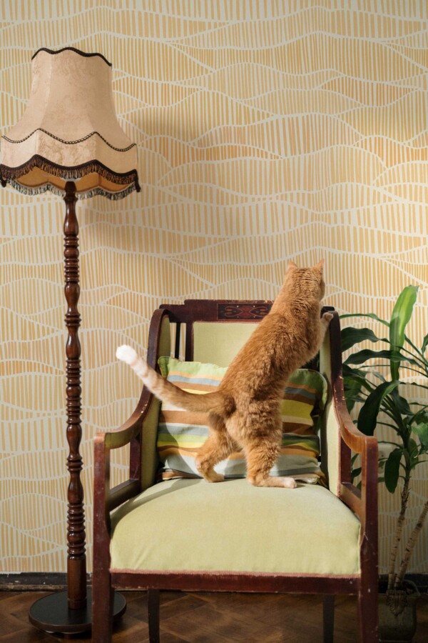 Self-adhesive wallpaper in Neutral Sand Line Art by Fancy Walls