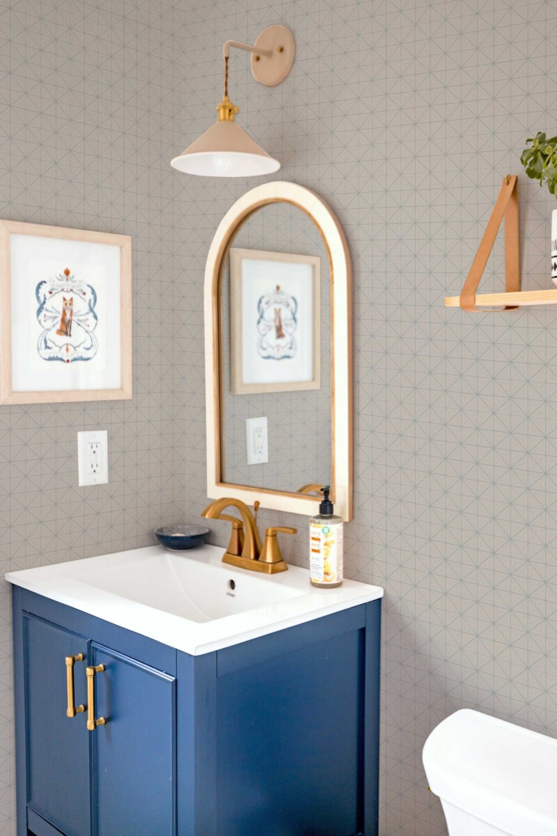 Self-adhesive wallpaper from Fancy Walls with neutral Japanese inspired grid layout