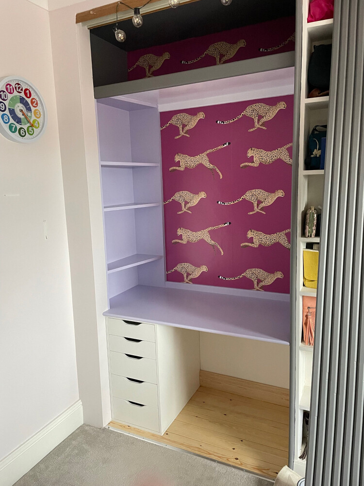 Cheetah peel and stick wallpaper installed in children room - review picture submitted by Jurgis