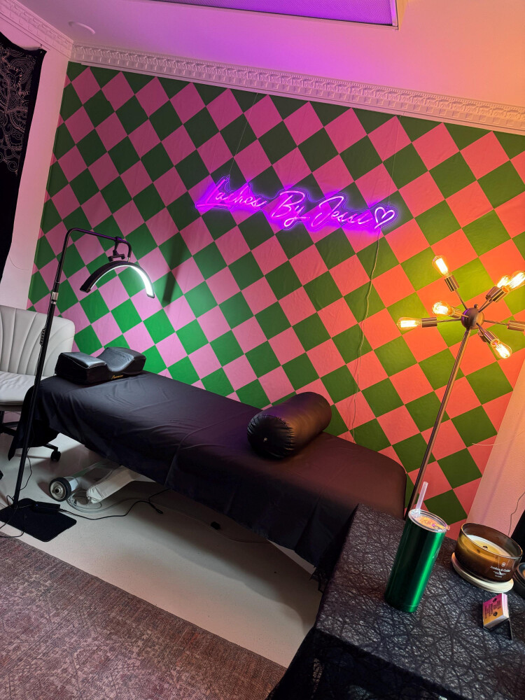 Rhombus peel and stick wallpaper installed in salon - review picture submitted by Jurgis