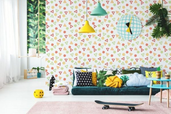 Multicolor geometric shapes stick on wallpaper