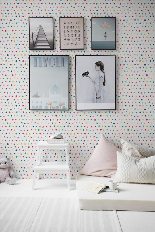 Colorful polka dot wallpaper for walls