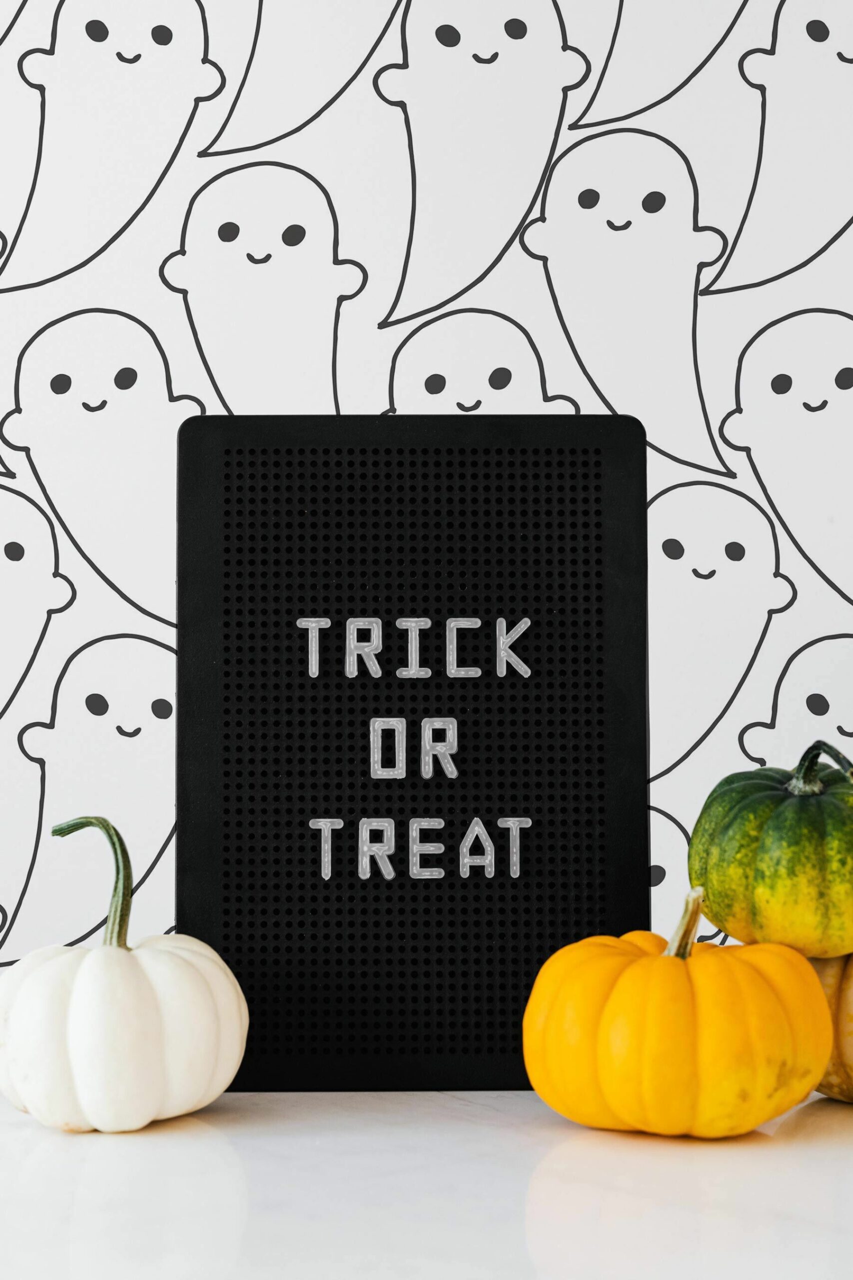 Cute Aesthetic Ghost Wallpaper - Peel and Stick or Non-Pasted