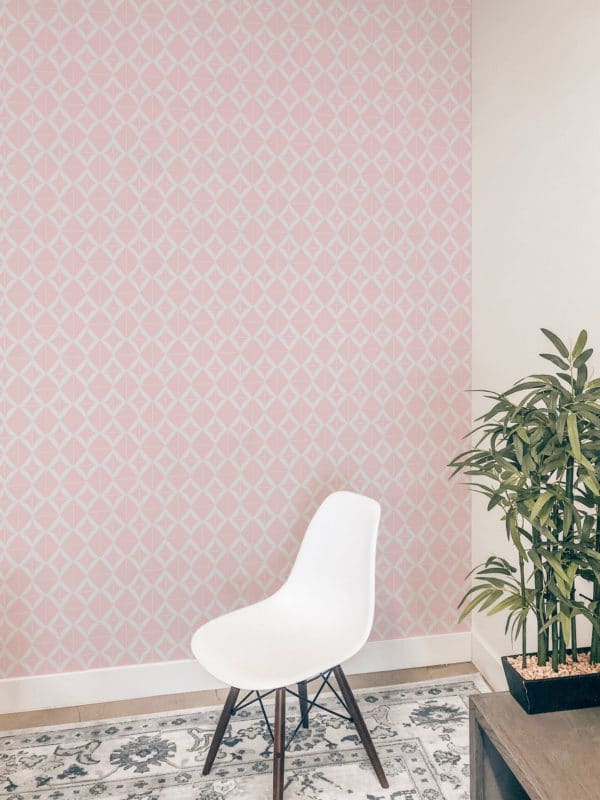 Pink square pattern wallpaper for walls