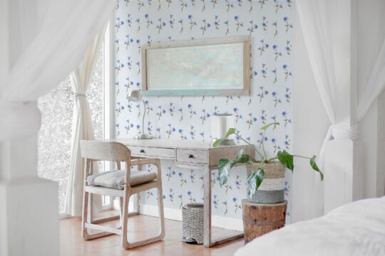 floral blue traditional wallpaper